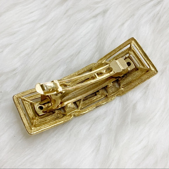 Vintage 80s Large Gold Tone Geometric Hair Clip - Picture 2 of 4